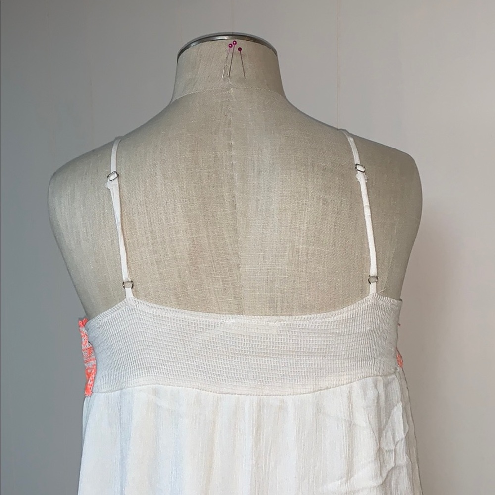 Boho Embroidered Halter - Picture 5 of 8